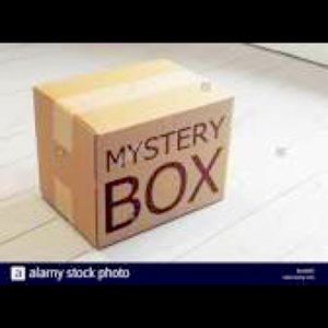 Mystery 📦 box! Size M